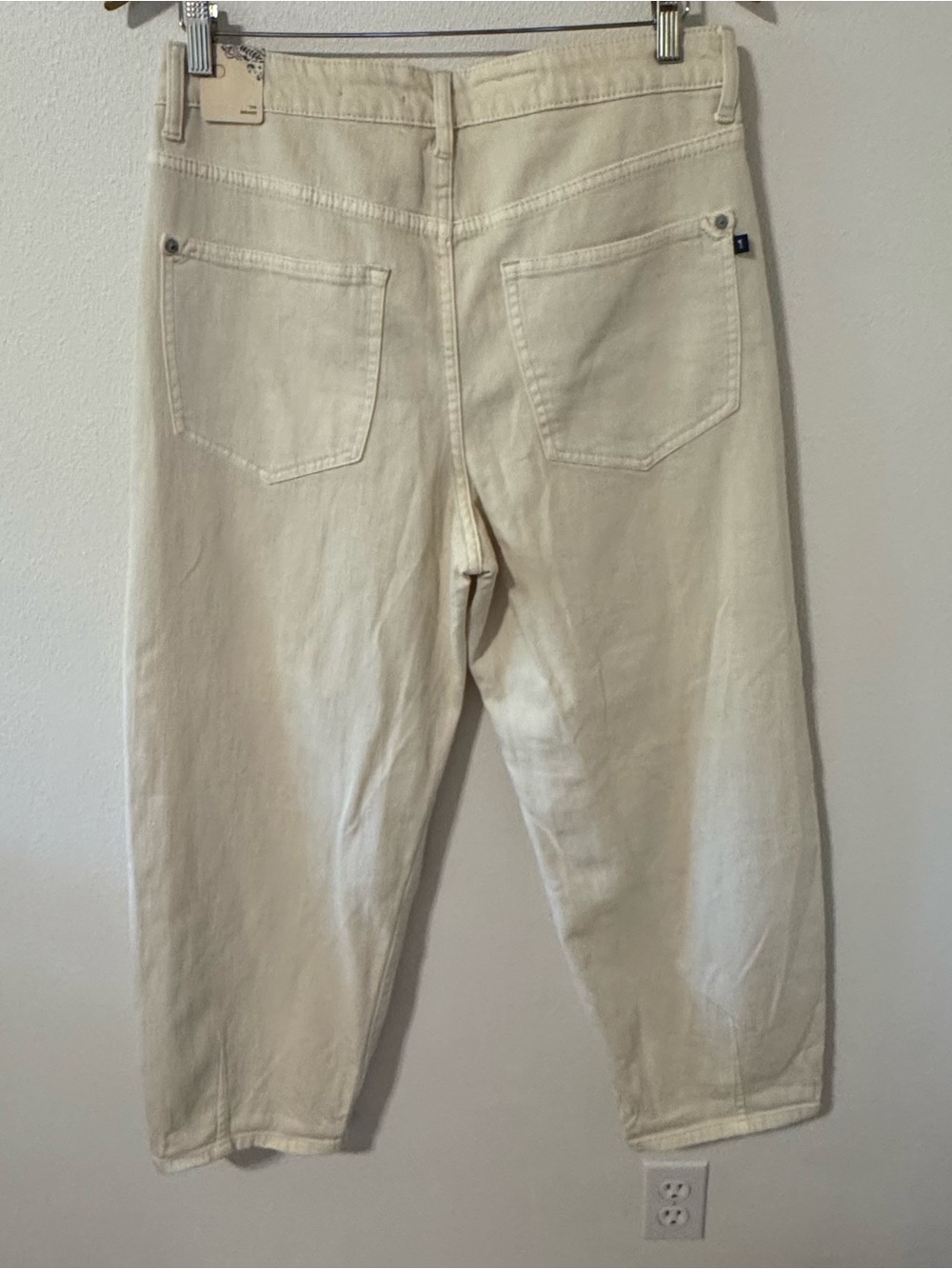 Anthropologie Pilcro The Breaker Relaxed Jeans Ivory Stretch Denim Barrel NWT-30 - Picture 3 of 14
